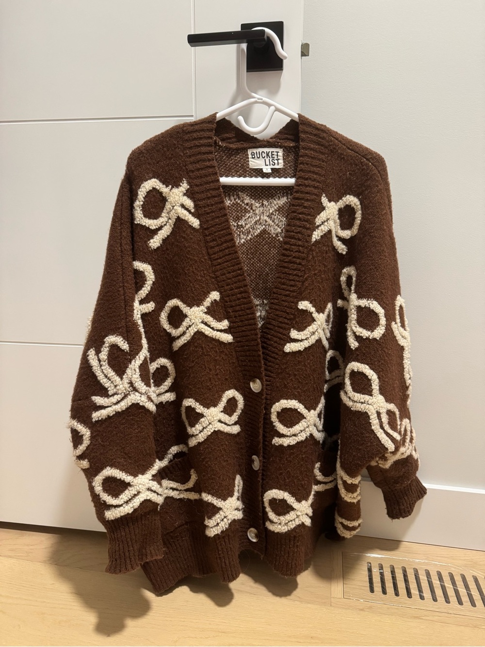 BUCKETLIST Brown + Cream Bow Cardigan Oversized Small